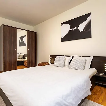 Urban Comfort 2bd Near Botev Stadium By Flat Manаger Plovdiv