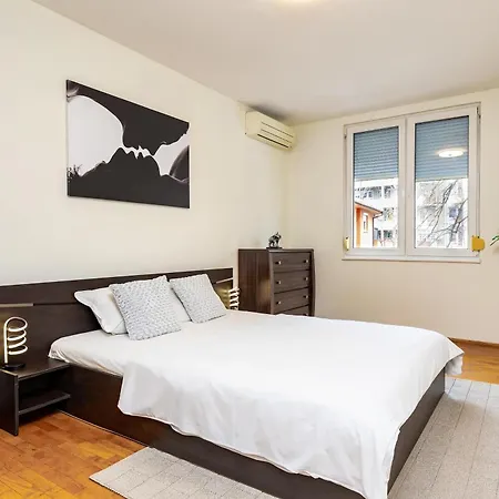 Urban Comfort 2bd Near Botev Stadium By Flat Manаger