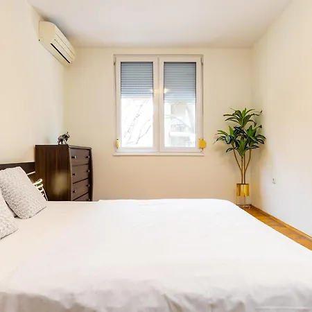 Urban Comfort 2bd Near Botev Stadium By Flat Manаger * Filibe