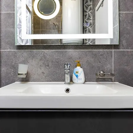 Daire Urban Comfort 2bd Near Botev Stadium By Flat Manаger